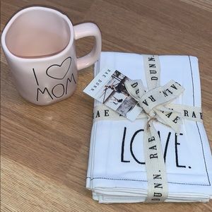 New! Rae Dunn Mug and Napkin Set